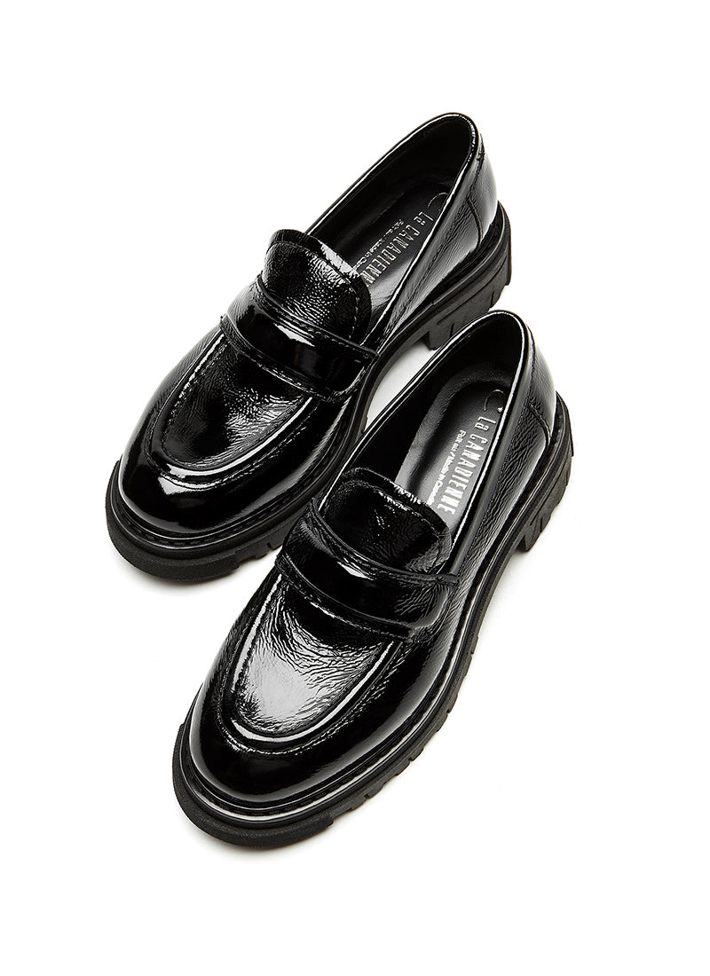 La Canadienne Della Crinkle Leather Loafer